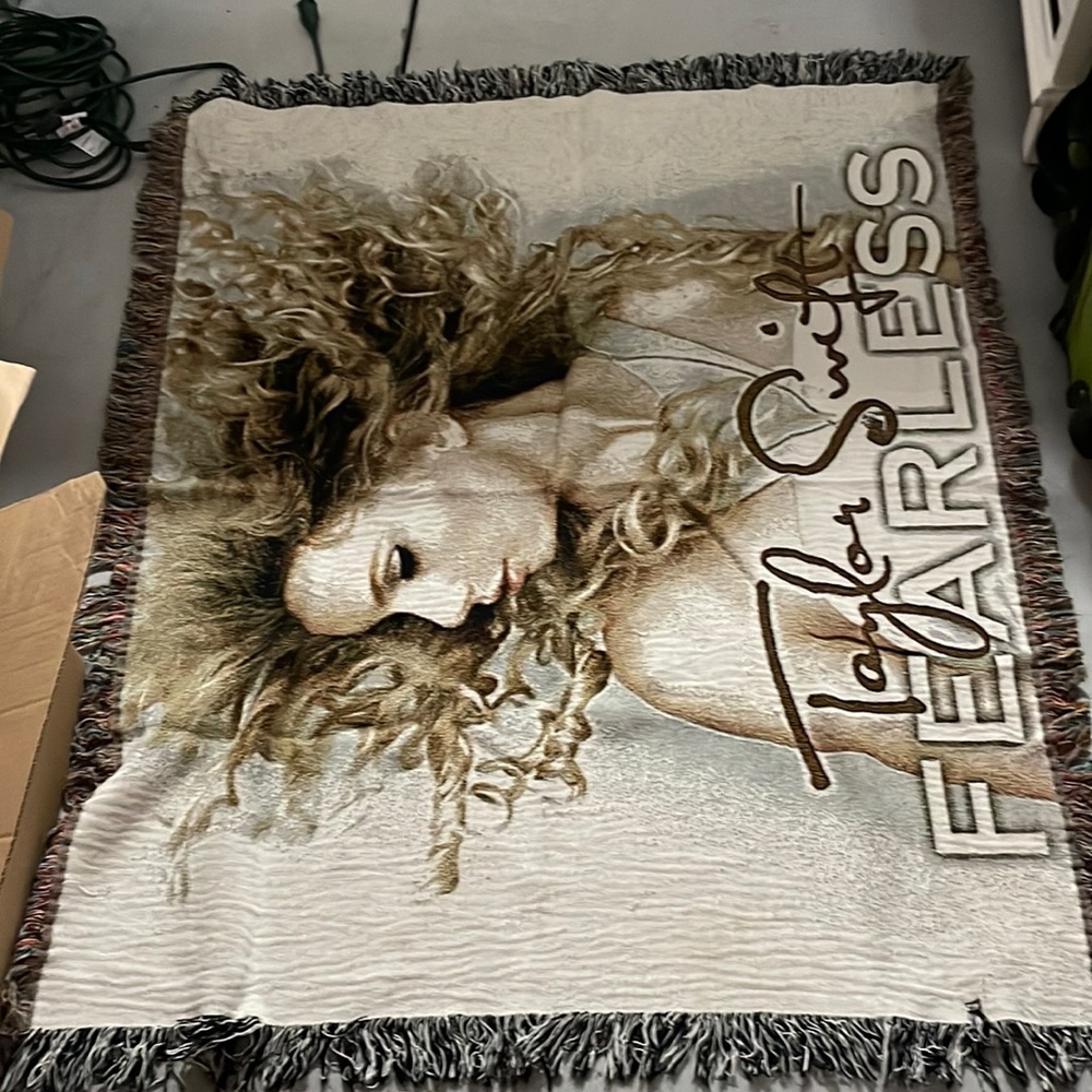 Taylor swift fearless blanket